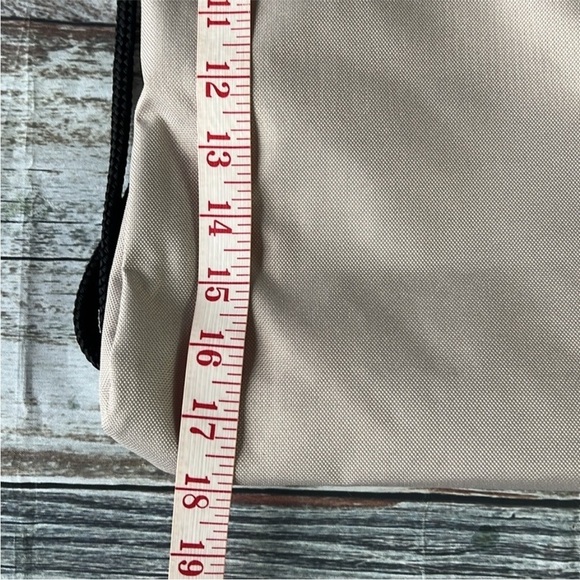 Adidas Classic 3S2 Drawstring Sackpack Wonder Beige and Black with Sporty Design - Picture 4 of 8